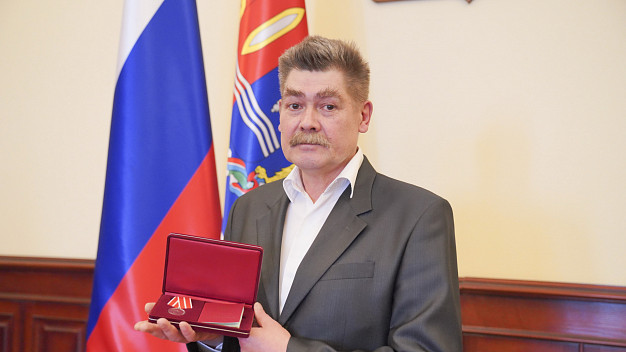 Ивановский врач награждён медалью Луки Крымского